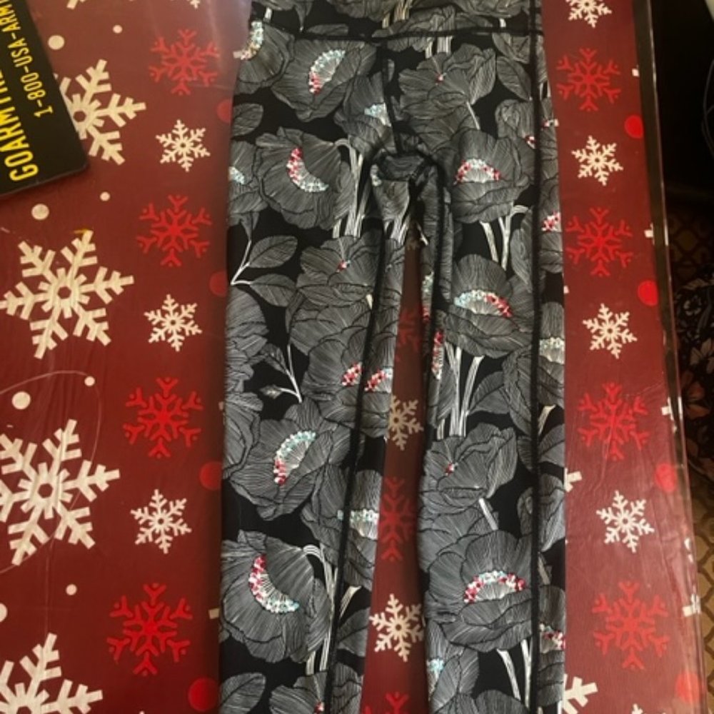 Flower exercise leggings